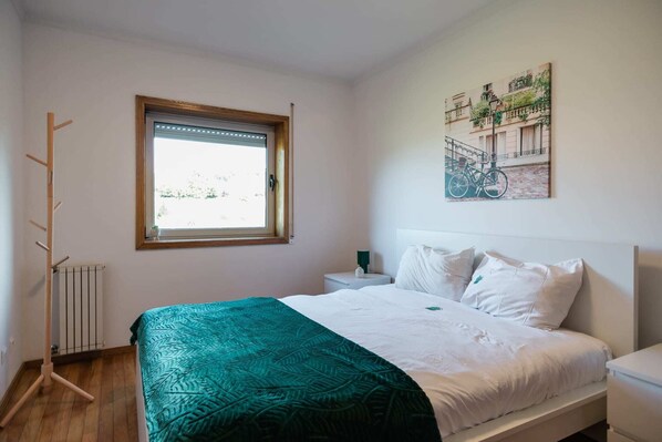 2 Schlafzimmer, Bügeleisen/Bügelbrett, Reisekinderbett, kostenloses WLAN