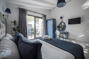 Superior Room | Free WiFi - Voger Alaçatı Family (Cesme)