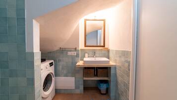 House | 2 bilik tidur