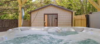 Coastal 3BR Cottage near Acadia NP w/ Hot Tub