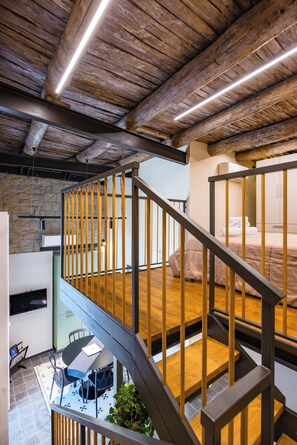 2 عدّة غرف نوم وواي فاي مجانًا وملاءات أسرّة