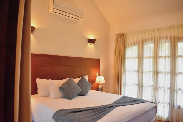 1 間睡房、書桌、Wi-Fi、床單