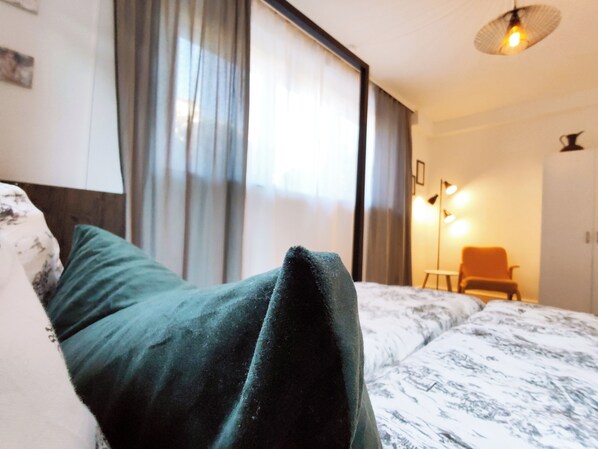 2 Schlafzimmer, Reisekinderbett, kostenloses WLAN, Bettwäsche