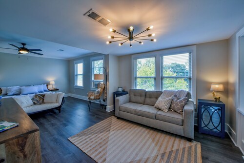 Oak-Apt.3 - Book for 30 days or longer!