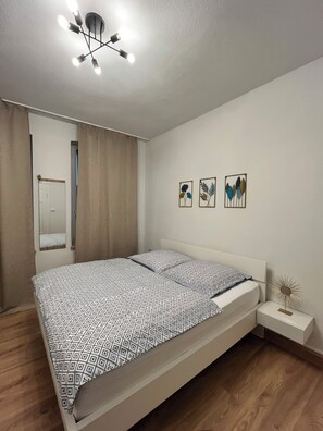 1 bedroom, iron/ironing board, WiFi, bed sheets - Cozy stylish apartment centrally located (Bielefeld)