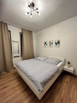 1 室のベッドルーム、アイロン / アイロン台、WiFi、ベッドシーツ