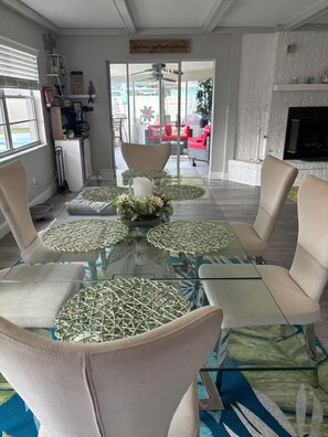 تناول الطعام