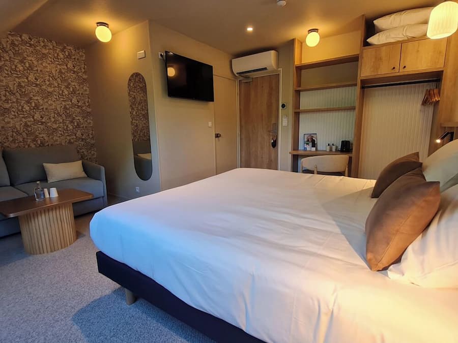 Family Room | Free cribs/infant beds, free WiFi, bed sheets