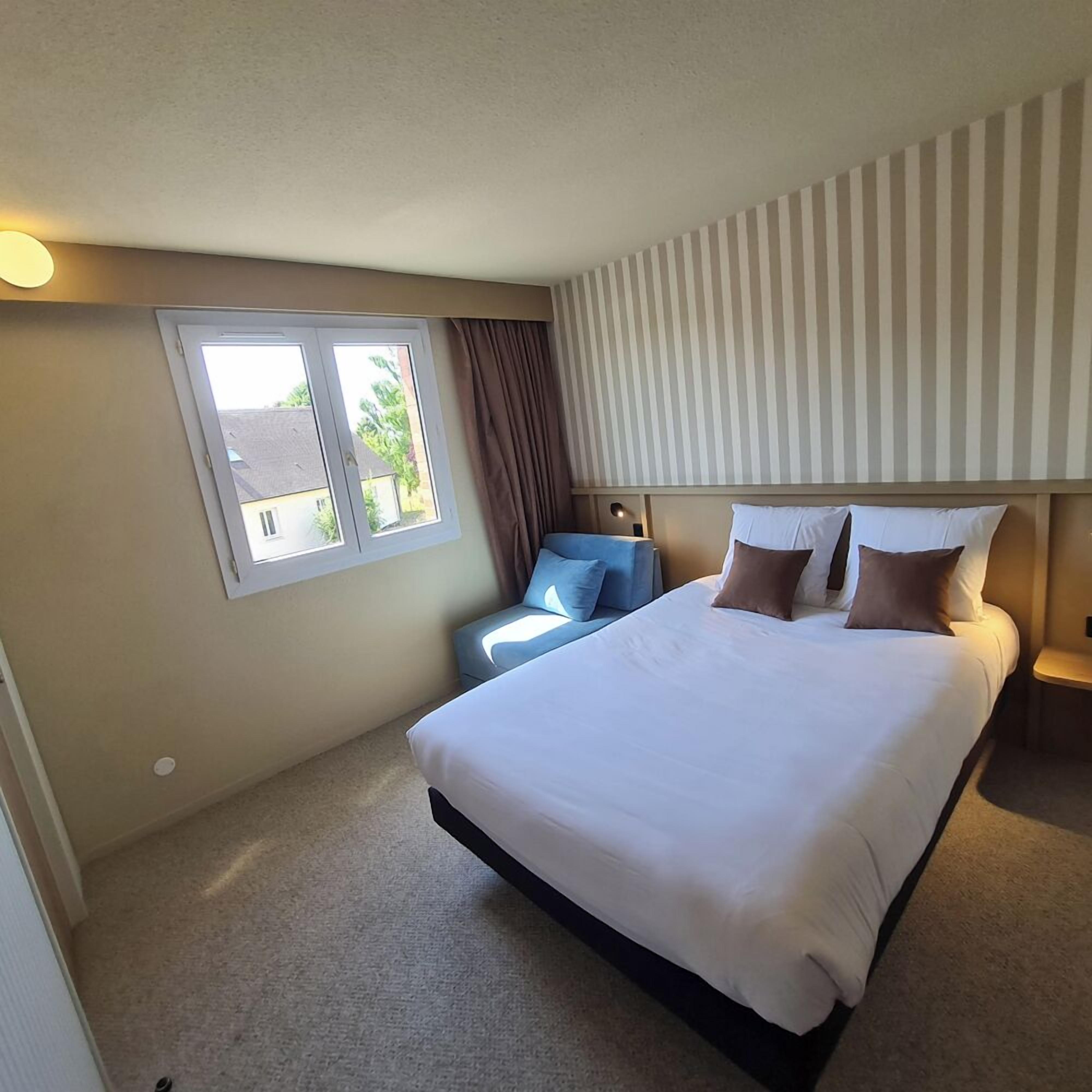 Driepersoonskamer | Gratis babybedden, gratis wifi, beddengoed