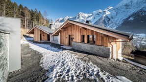 Unclassified image, 5 of 60, button - Foxden - Stunning Chalet in Chamonix (Les Houches)