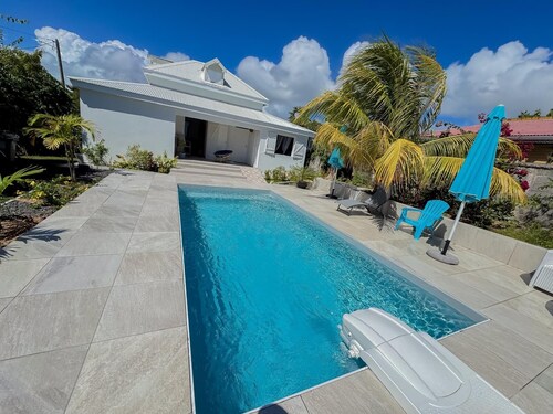 Villa Fleur de Sel avec piscine à 5 minutes à pieds de la plage