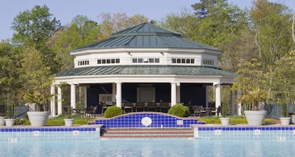 Family-Friendly Comfort at Powhatan Resort: Your Perfect Williamsburg Getaway