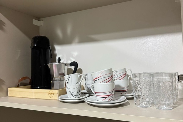 Kaffee und/oder Kaffeemaschine