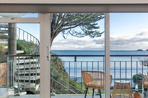 Interior - Beach Retreat - Sea Views, Parking, Beach Access (Saundersfoot)