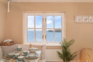 Dining - 5 Sunny Cove - Direct Beach Access, Sea Views (Tenby)