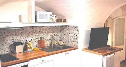 Vittoria Homes / Julia Apartment