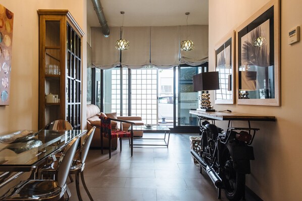 Interior - Virgen Carmen Dolorosa (Sevilla)