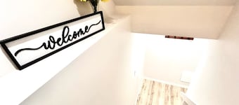 2 Bed rooms|Private entrance|Free Parking|Self-Check-in into our Upscale Haven.