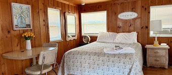 Brookside Cottages and Resorts DuckIn Cottage