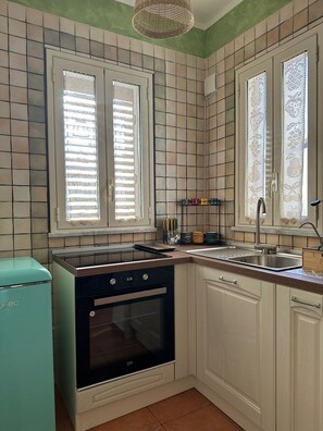 Mikrowelle, Ofen, Herdplatte