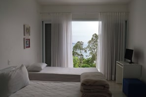 4 bedrooms, WiFi, bed sheets
