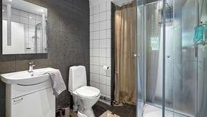 Uklassifisert bilde, 3 av 8, knapp