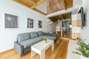 TV - GuestReady - Tempting stay in Madrid (Madrid)