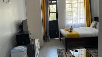 1 bedroom, iron/ironing board, WiFi