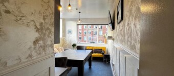 Central Sheffield 3-bed Apt, Sleeps 7 With Parking