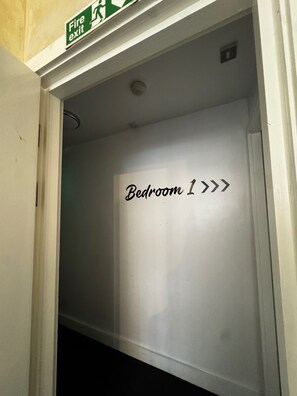 Bahagian dalam