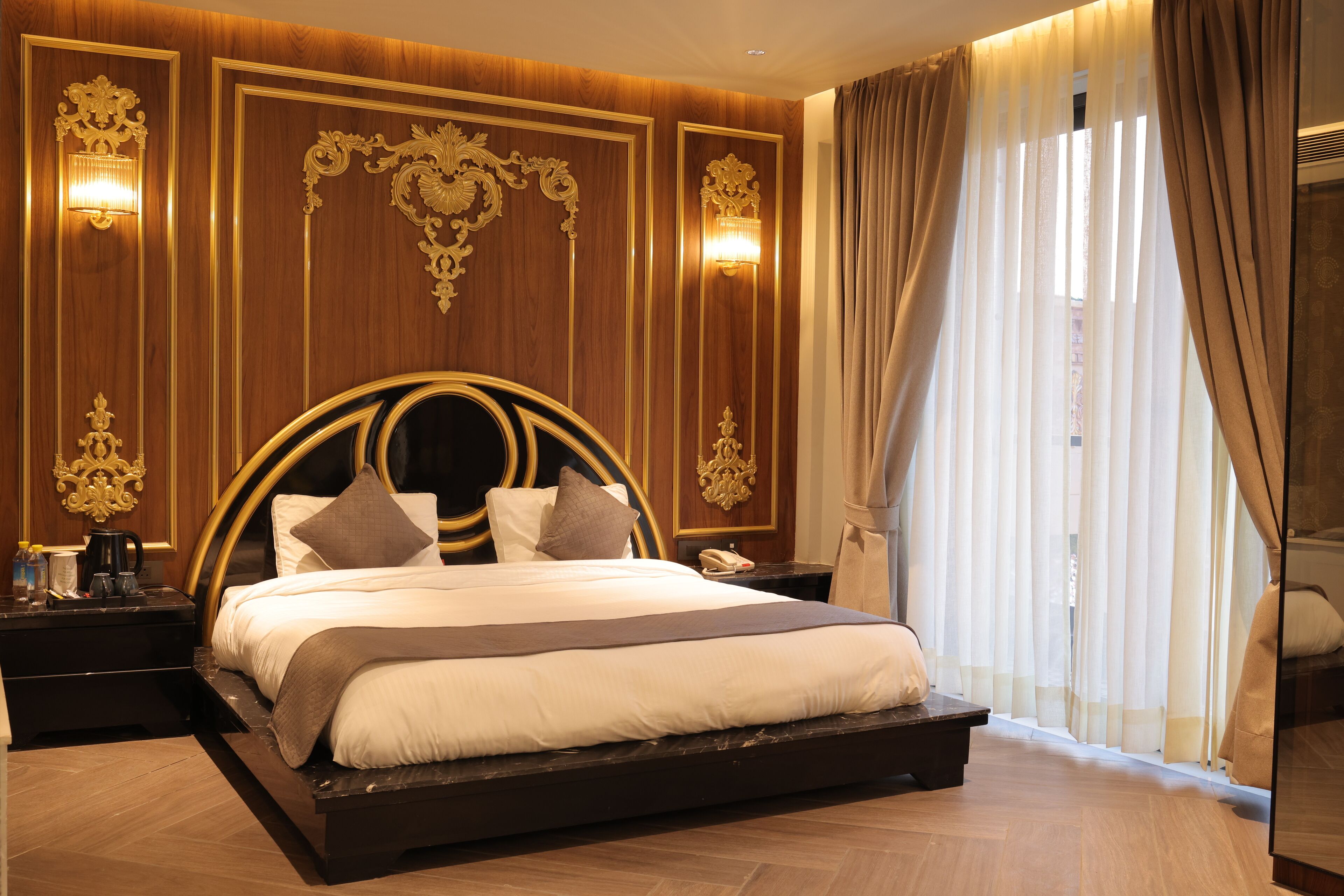 Habitación de lujo | Ropa de cama de alta calidad y minibar 