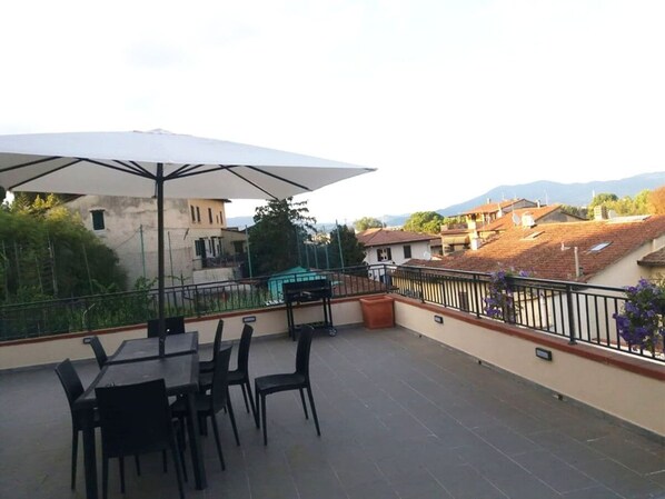 Outdoor dining - 01. Apartment (Signa)