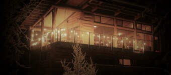 Chalet, private beach, waterfront, outdoor spa, sleeps 10