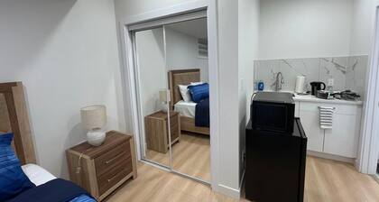 Cozy & Cool One Bedroom in West Secord