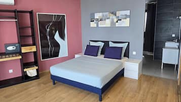 1 bedroom, iron/ironing board, WiFi, bed sheets