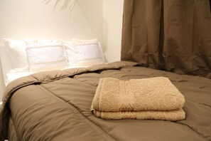 2 bedrooms, WiFi, bed sheets