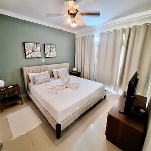 1 soverom, strykejern/-brett, wi-fi (inkludert) og sengetøy