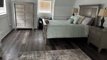 4 bedrooms, free WiFi, bed sheets