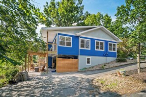 Exterior - Serenity @ Beaver Lake: Views, Hot Tub & Game Room (Rogers)