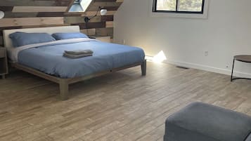 1 bedroom, bed sheets