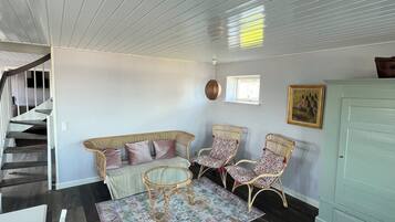 Panoramic Villa, Ocean View | Living area