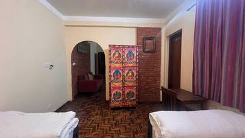 1 slaapkamer, een strijkplank/strijkijzer, wifi