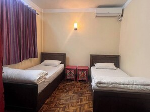 1 Schlafzimmer, Schreibtisch, Bügeleisen/Bügelbrett, WLAN