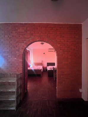 1 habitación, caja de seguridad en la habitación, escritorio y wifi