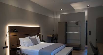 ILION Air Host - Near Athens International Airport