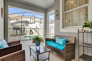 Pool - Charming Hideaway at Storey Lake 4BD Home (Kissimmee)