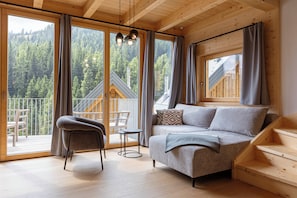 Chalet #7 mit 3 Schlafzimmern und Sauna | Living area