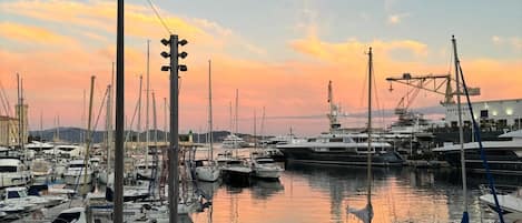 Marina