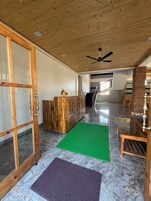 Deluxe Double Room, Balcony, Mountain View | Living area