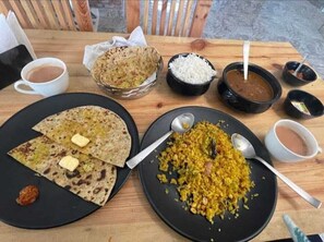 Daily full breakfast (INR 200 per person)